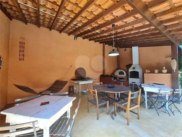 Casa / Sobrado para Venda em São Paulo/SP Interlagos 4 Quartos