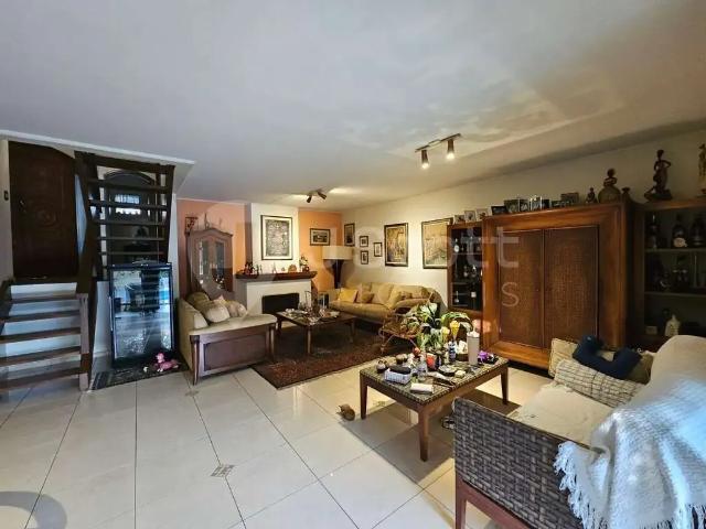 Casa / Sobrado para Venda em São Paulo/SP Interlagos 4 Quartos