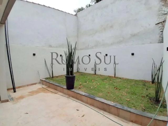 Casa / Sobrado para Venda em São Paulo/SP Interlagos 4 Quartos