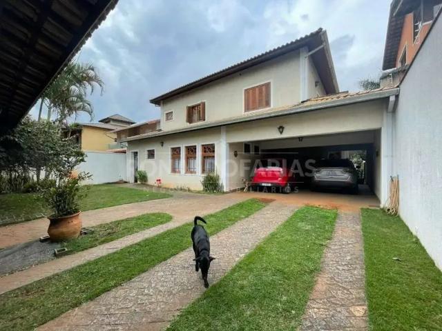 Casa / Sobrado para Venda em São Paulo/SP Interlagos 4 Quartos