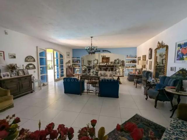 Casa / Sobrado para Venda em São Paulo/SP Interlagos 4 Quartos