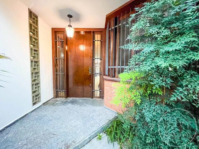 Casa / Sobrado para Venda em São Paulo/SP Interlagos 4 Quartos