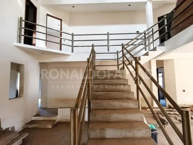 Casa / Sobrado para Venda em São Paulo/SP Interlagos 4 Quartos