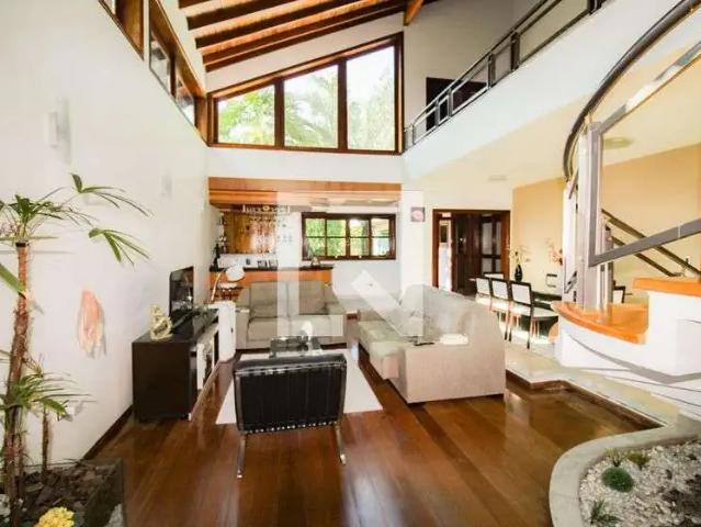 Casa / Sobrado para Venda em São Paulo/SP Interlagos 4 Quartos