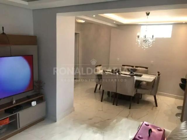Casa / Sobrado para Venda em São Paulo/SP Interlagos 4 Quartos