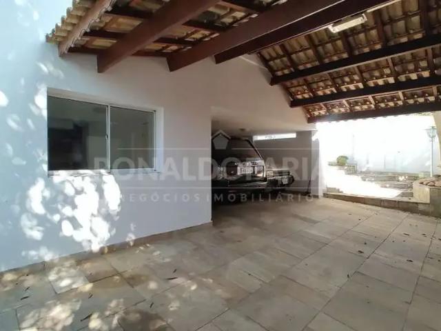 Casa / Sobrado para Venda em São Paulo/SP Interlagos 4 Quartos