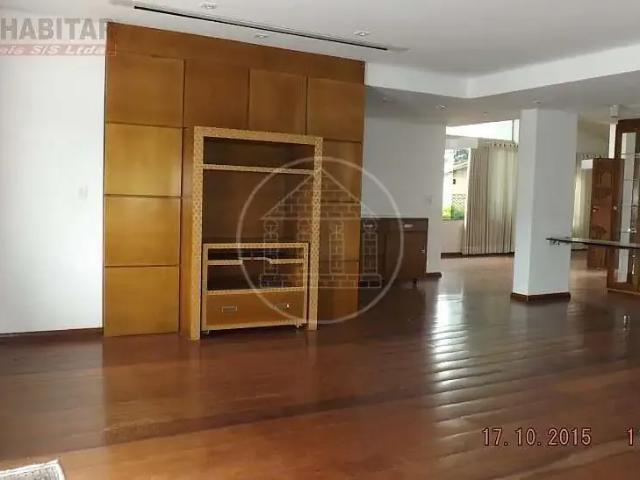 Casa / Sobrado para Venda em São Paulo/SP Interlagos 4 Quartos