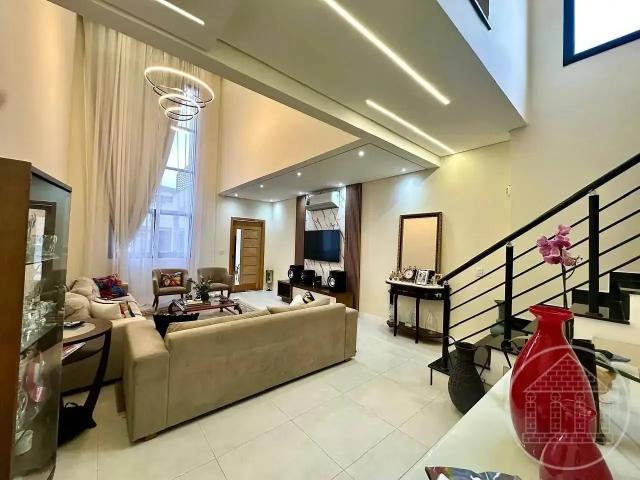 Casa / Sobrado para Venda em São Paulo/SP Interlagos 4 Quartos