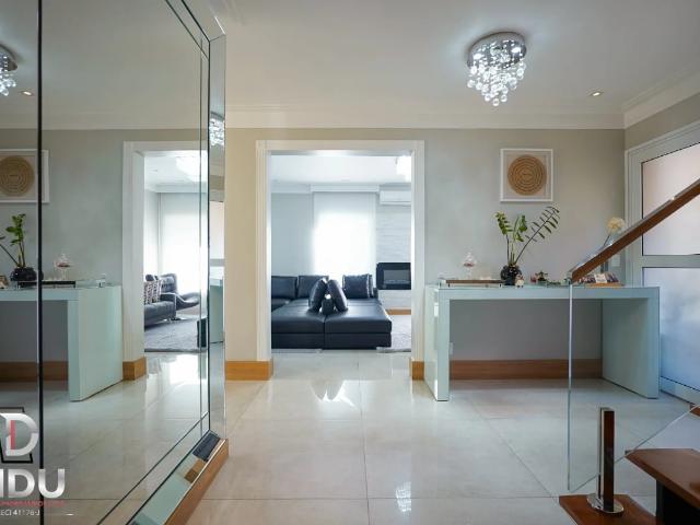 Casa / Sobrado para Venda em São Paulo/SP Interlagos 4 Quartos