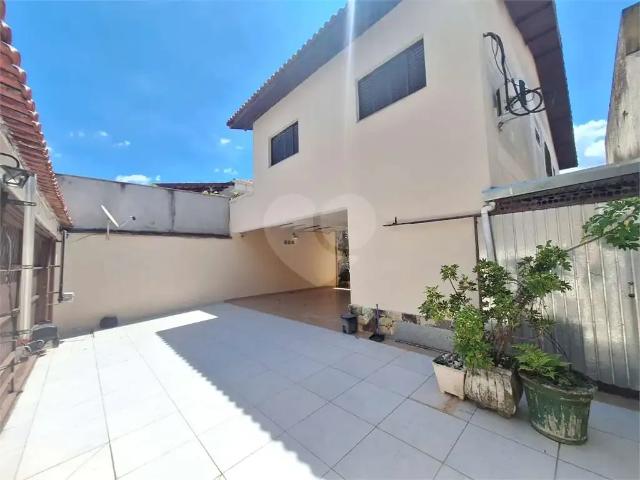 Casa / Sobrado para Venda em São Paulo/SP Interlagos 4 Quartos