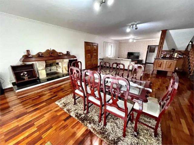 Casa / Sobrado para Venda em São Paulo/SP Interlagos 4 Quartos