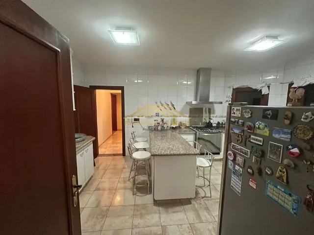 Casa / Sobrado para Venda em São Paulo/SP Interlagos 4 Quartos