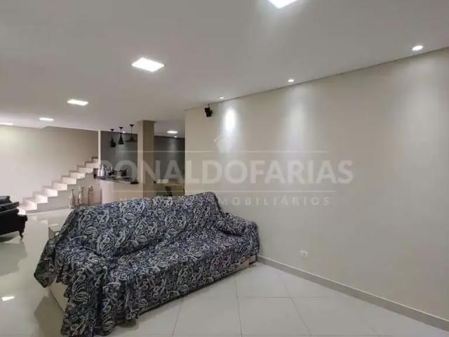 Casa / Sobrado para Venda em São Paulo/SP Interlagos 4 Quartos