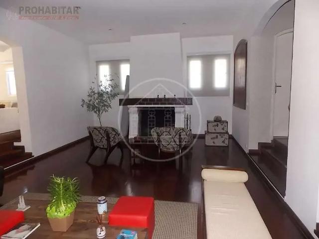 Casa / Sobrado para Venda em São Paulo/SP Interlagos 5 Quartos