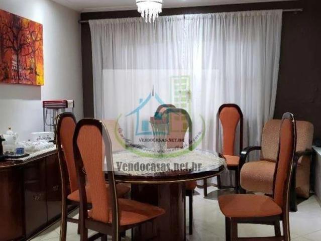 Casa / Sobrado para Venda em São Paulo/SP Interlagos 5 Quartos