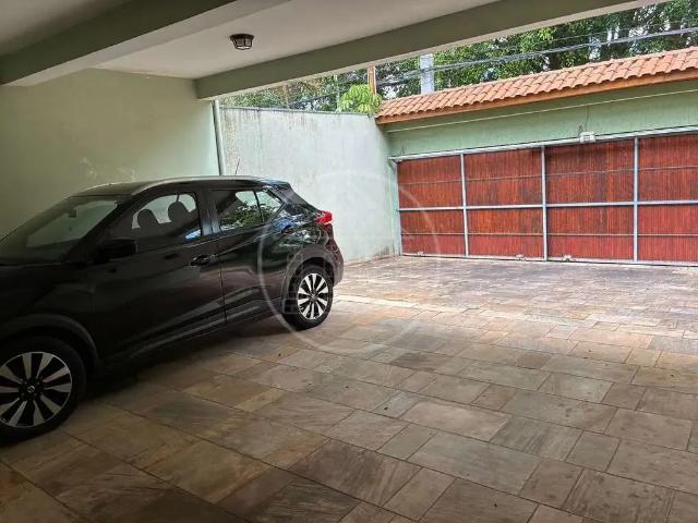Casa / Sobrado para Venda em São Paulo/SP Interlagos 5 Quartos