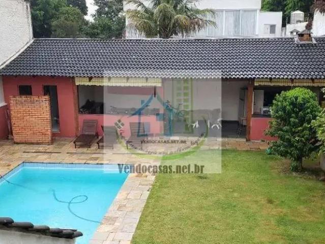 Casa / Sobrado para Venda em São Paulo/SP Interlagos 5 Quartos