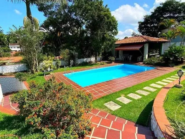 Casa / Sobrado para Venda em São Paulo/SP Interlagos 5 Quartos