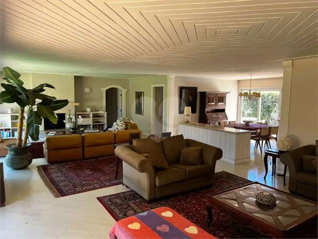 Casa / Sobrado para Venda em São Paulo/SP Interlagos 5 Quartos