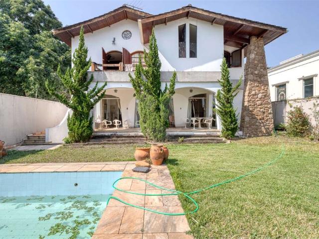 Casa / Sobrado para Venda em São Paulo/SP Interlagos 5 Quartos