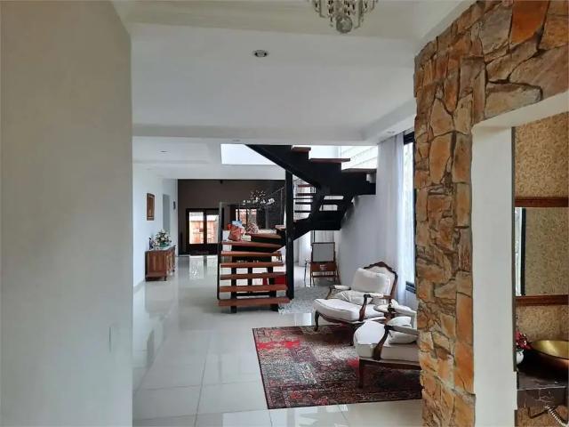 Casa / Sobrado para Venda em São Paulo/SP Interlagos 5 Quartos