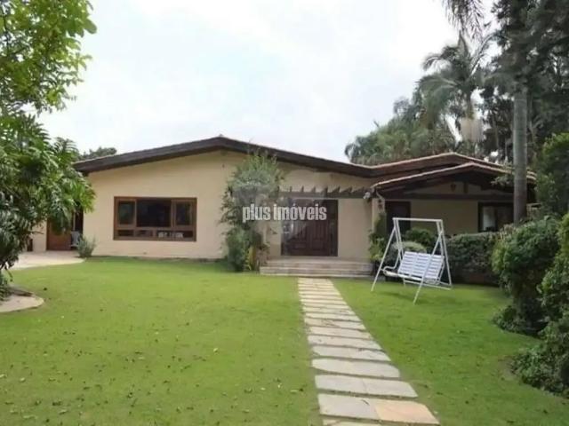 Casa / Sobrado para Venda em São Paulo/SP Interlagos 5 Quartos