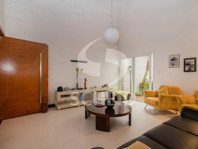 Casa / Sobrado para Venda em São Paulo/SP Interlagos 5 Quartos