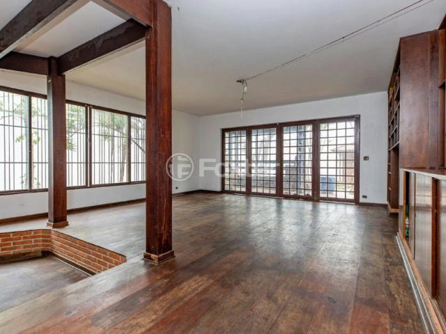 Casa / Sobrado para Venda em São Paulo/SP Interlagos 6 Quartos