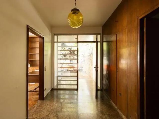 Casa / Sobrado para Venda em São Paulo/SP Interlagos 6 Quartos