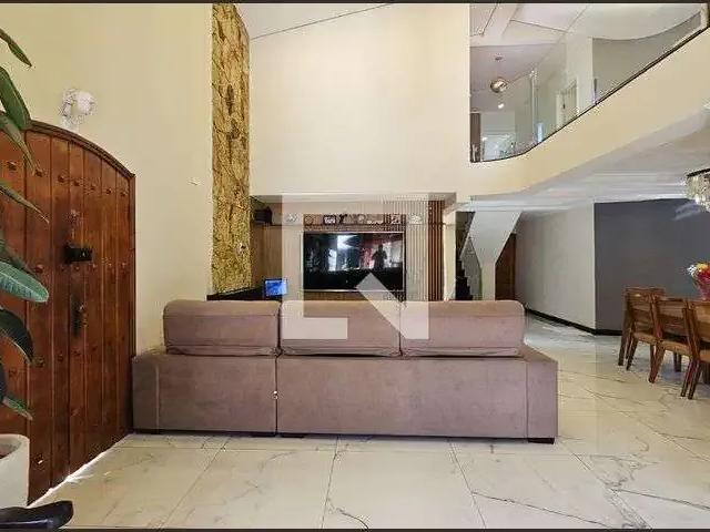 Casa / Sobrado para Venda em São Paulo/SP Interlagos 6 Quartos