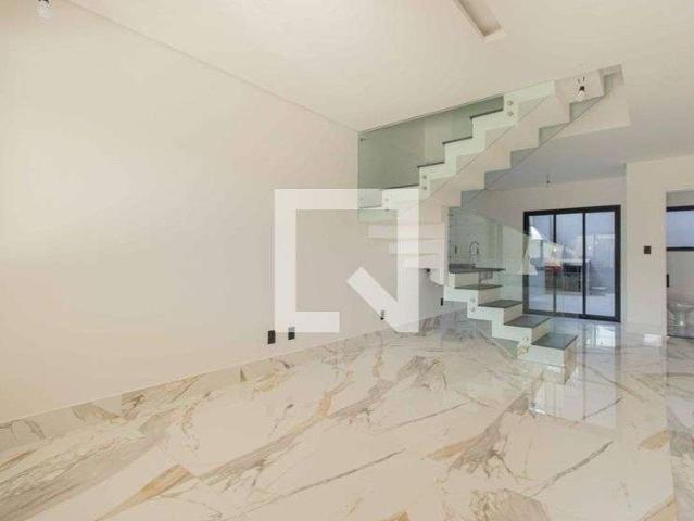 Casa / Sobrado para Venda em São Paulo/SP Ipiranga 4 Quartos