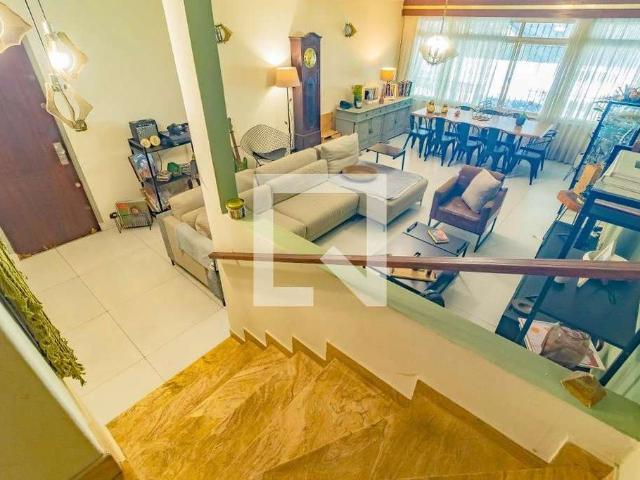Casa / Sobrado para Venda em São Paulo/SP Jabaquara 4 Quartos