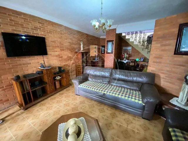 Casa / Sobrado para Venda em São Paulo/SP Jardim Colonial 4 Quartos