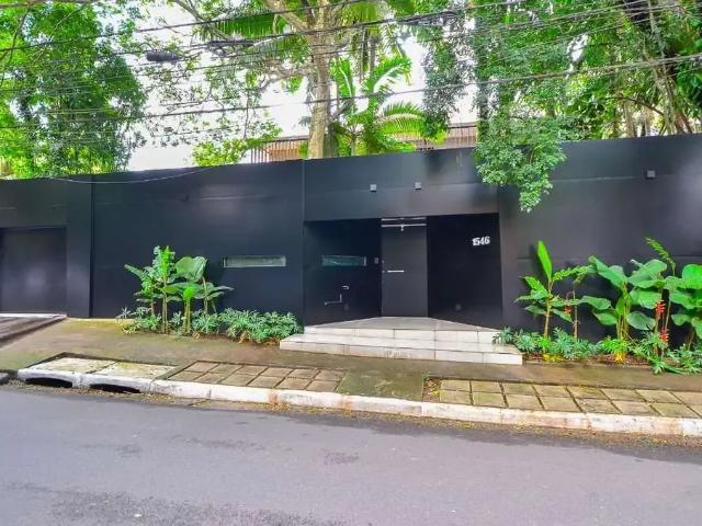 Casa / Sobrado para Venda em São Paulo/SP Jardim América 4 Quartos
