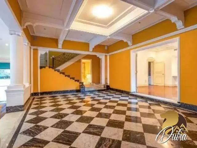 Casa / Sobrado para Venda em São Paulo/SP Jardim América 4 Quartos