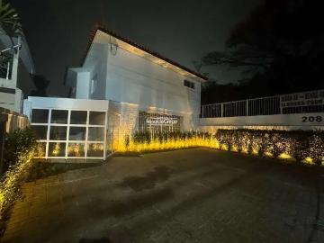 Casa / Sobrado para Venda em São Paulo/SP Jardim América 4 Quartos