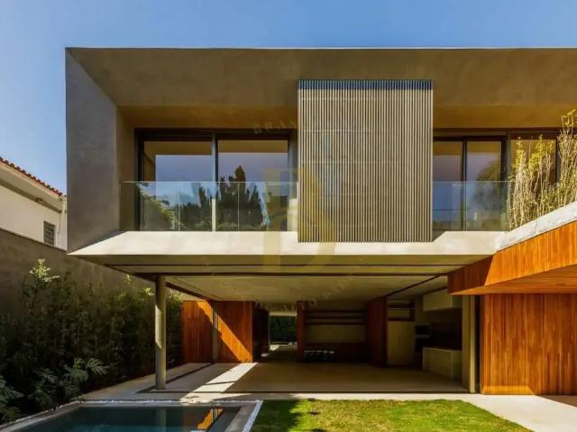 Casa / Sobrado para Venda em São Paulo/SP Jardim América 5 Quartos
