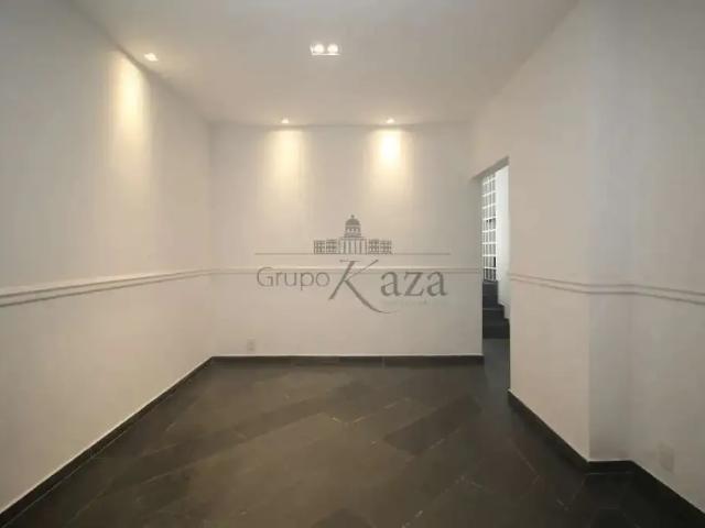 Casa / Sobrado para Venda em São Paulo/SP Jardim América 2 Quartos