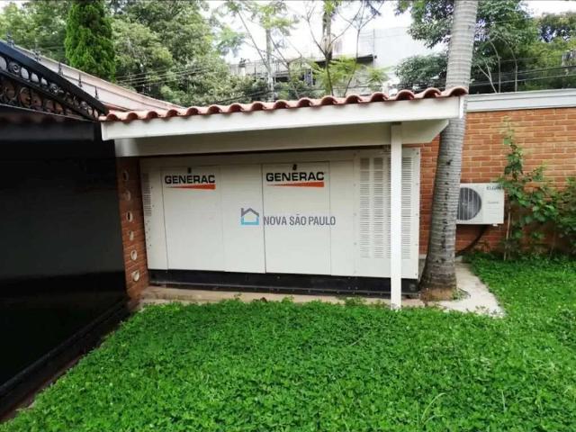 Casa / Sobrado para Venda em São Paulo/SP Jardim América 3 Quartos