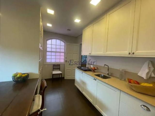 Casa / Sobrado para Venda em São Paulo/SP Jardim América 3 Quartos