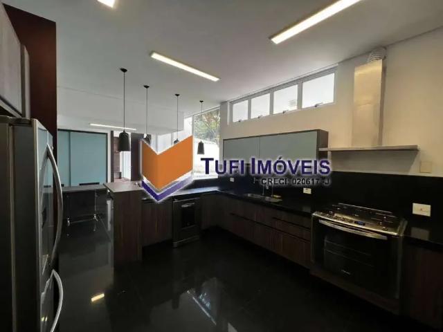 Casa / Sobrado para Venda em São Paulo/SP Jardim América 3 Quartos
