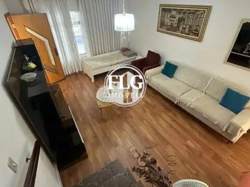 Casa à venda em Jardim Camargo Novo - Varanda
