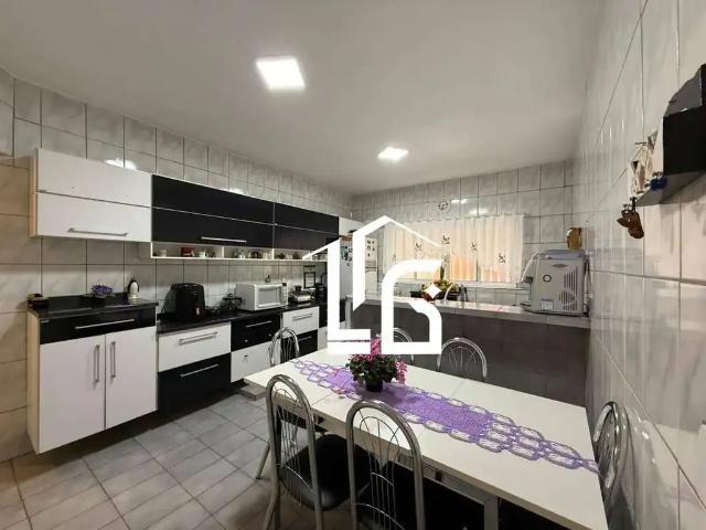 Casa / Sobrado para Venda em São Paulo/SP Jardim Alto Pedroso 3 Quartos