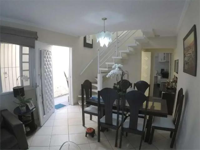 Casa / Sobrado para Venda em São Paulo/SP Jardim Guanhembu 4 Quartos