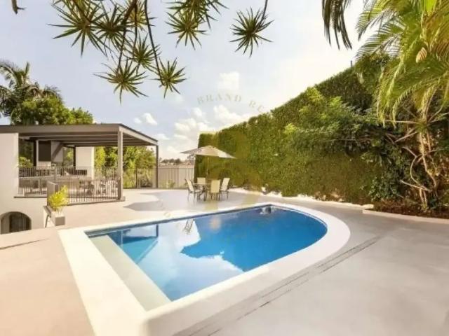 Casa / Sobrado para Venda em São Paulo/SP Jardim Guedala 4 Quartos