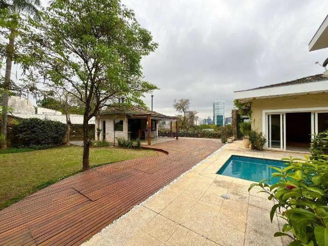 Casa / Sobrado para Venda em São Paulo/SP Jardim Guedala 4 Quartos