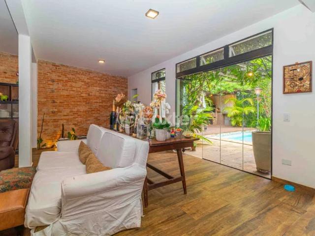 Casa / Sobrado para Venda em São Paulo/SP Jardim Guedala 4 Quartos