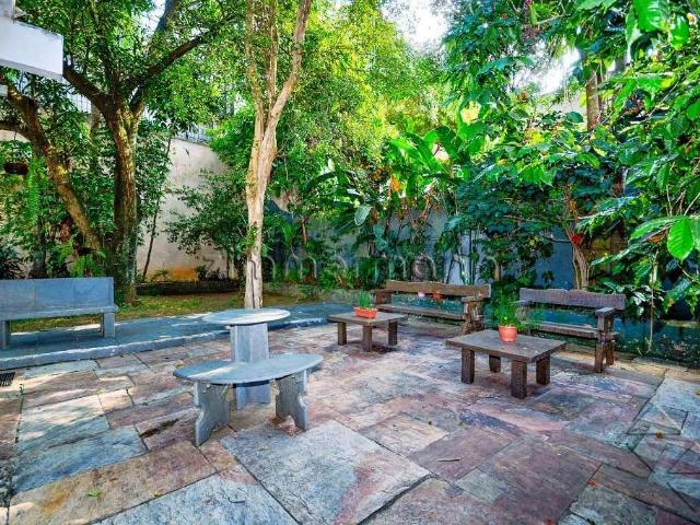 Casa / Sobrado para Venda em São Paulo/SP Jardim Guedala 4 Quartos