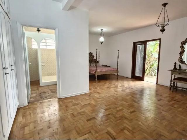 Casa / Sobrado para Venda em São Paulo/SP Jardim Guedala 4 Quartos