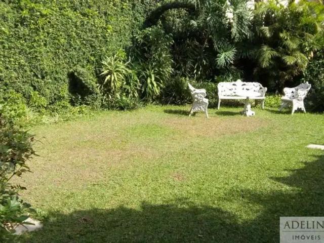 Casa / Sobrado para Venda em São Paulo/SP Jardim Guedala 5 Quartos